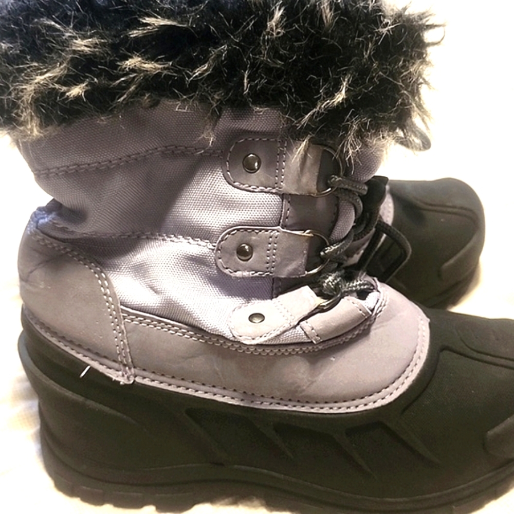 NWOT Itasca Brand Stylish Black and Purple Snow Boots with Faux Fur. Girls SZ 2 - Picture 2 of 7